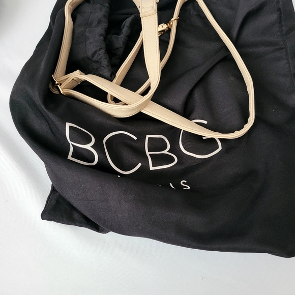 BCBG handbag - Picture 4 of 4